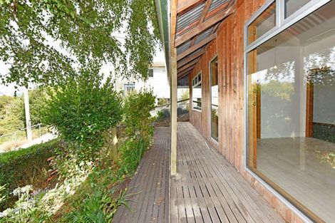 Photo of property in 16 Ripon Street, Lyttelton, 8082