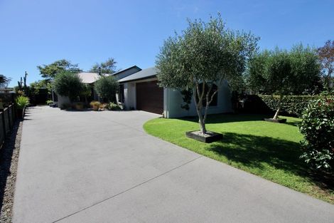 Photo of property in 16 Protea Crescent, Whitianga, 3510