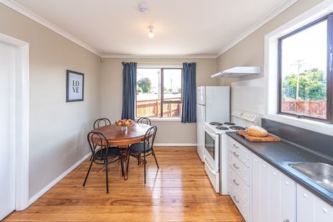 Photo of property in 27 Konini Street, Tawhero, Whanganui, 4501