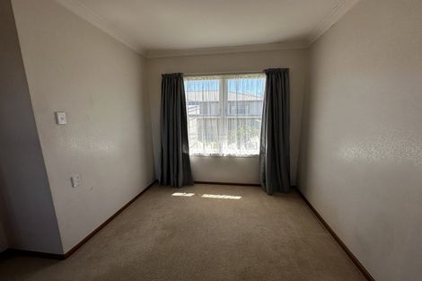 Photo of property in 22 Stanley Street, Levin, 5510
