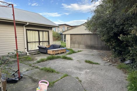 Photo of property in 20 Newall Avenue, Bryndwr, Christchurch, 8052