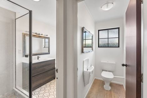 Photo of property in 20 Awanui Drive, Waikanae, 5036