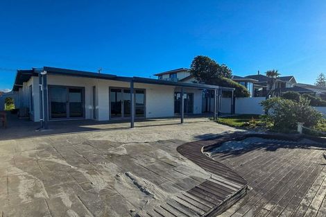 Photo of property in 233 Pukehina Parade, Pukehina, 3189