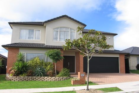 Photo of property in 4 Tsar Court, Flat Bush, Auckland, 2016