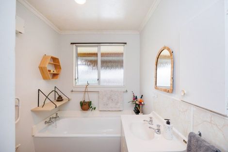 Photo of property in 86 Maxwells Line, Awapuni, Palmerston North, 4412