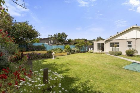 Photo of property in 67 Moana Street, Otaki Beach, Otaki, 5512