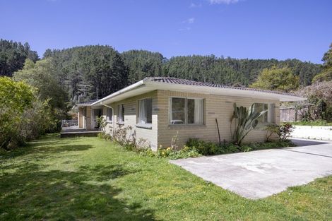 Photo of property in 40 Elmslie Road, Pinehaven, Upper Hutt, 5019