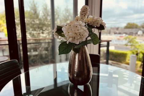 Photo of property in 1/50 Kilmore Street, Christchurch Central, Christchurch, 8013