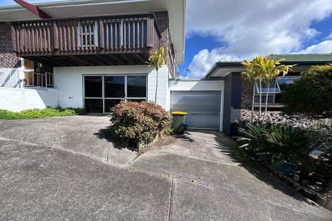 Photo of property in 1/361 Wairau Road, Totara Vale, Auckland, 0629