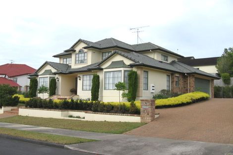 Photo of property in 2a Hobie Court, West Harbour, Auckland, 0618