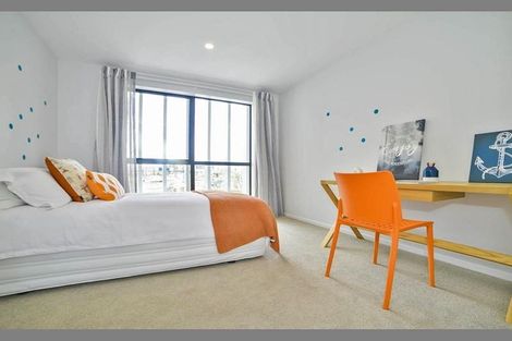 Photo of property in 15 Carder Court, Hobsonville, Auckland, 0618