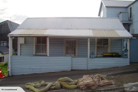 Photo of property in 29 Canterbury Street, Lyttelton, 8082