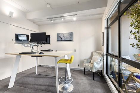 Photo of property in Gerondis Bldg Apartments, 402/60 Willis Street, Wellington Central, Wellington, 6011