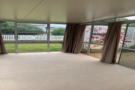 Photo of property in 38 Norfolk Crescent, Otaki Beach, Otaki, 5512