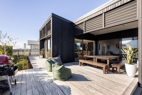 Photo of property in 22 Stingray Drive, Omokoroa, 3114