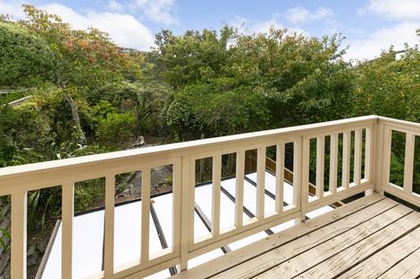 Photo of property in 2/8 Narbada Crescent, Khandallah, Wellington, 6035