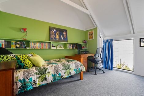 Photo of property in 5 Cassis Place, Crofton Downs, Wellington, 6035