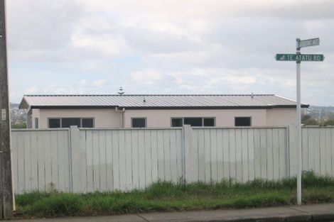 Photo of property in 37a Te Atatu Road, Te Atatu South, Auckland, 0610