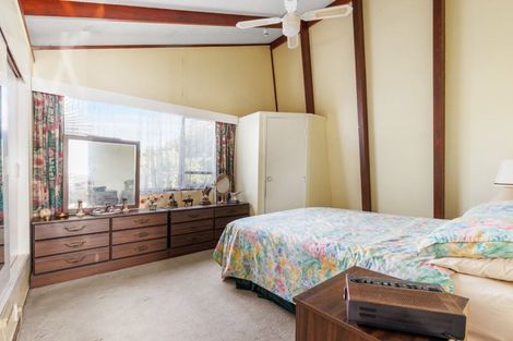 Photo of property in 2 Lingham Crescent, Torbay, Auckland, 0630