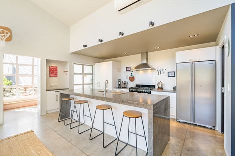 Photo of property in 27 Carlow Grove, Birchville, Upper Hutt, 5018