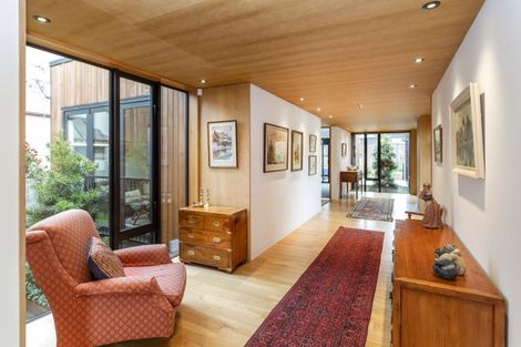 Photo of property in 35 Poynder Avenue, Merivale, Christchurch, 8014