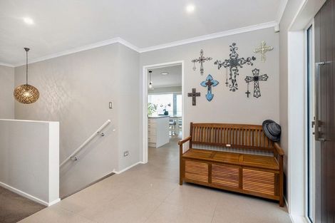 Photo of property in 40 Weatherly Drive, Beachlands, Auckland, 2018