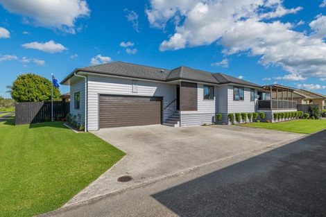 Photo of property in 7 Raabia Close, Parakai, 0830