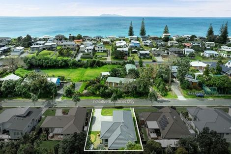 Photo of property in 15 Ian Place, Waihi Beach, 3611
