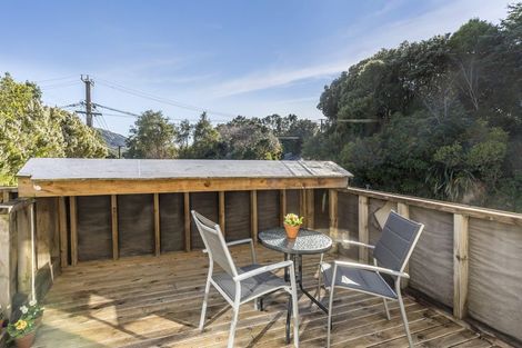 Photo of property in 21a Mahoe Street, Tawa, Wellington, 5028