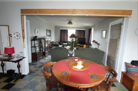 Photo of property in 100 Elizabeth Drive, Tokoroa, 3420