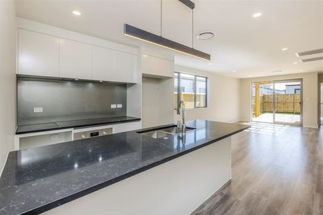 Photo of property in 12 Fredrick Hanson Road, Papakura, 2110