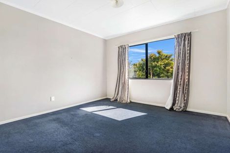 Photo of property in 2 Walton Place, Ngatea, 3503