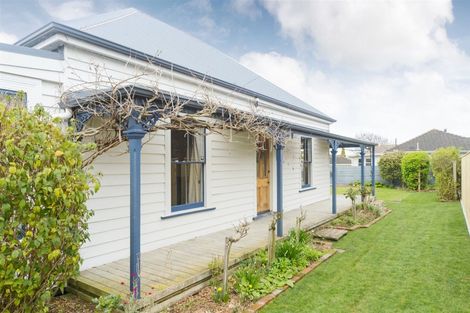 Photo of property in 104 Sherwill Street West, Feilding, 4702