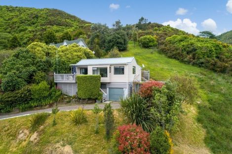 Photo of property in 18 Webster Place, Picton, 7220