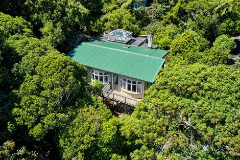 Photo of property in 13 Mahina Road, Mahina Bay, Lower Hutt, 5013