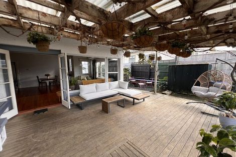 Photo of property in 13 Kent Road, Regent, Whangarei, 0112