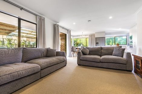 Photo of property in 10 Tom Keven Way, Pukekohe, 2120