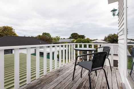 Photo of property in 5 Hardie Street, Hokowhitu, Palmerston North, 4410