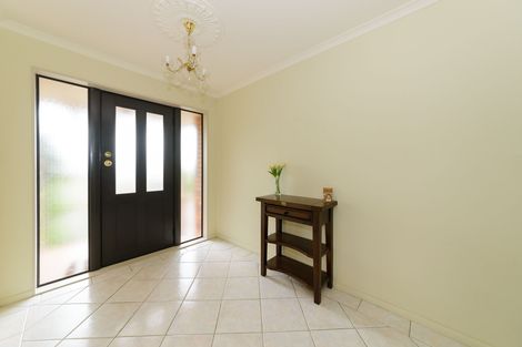 Photo of property in 14 Woodgate Court, Fitzherbert, Palmerston North, 4410