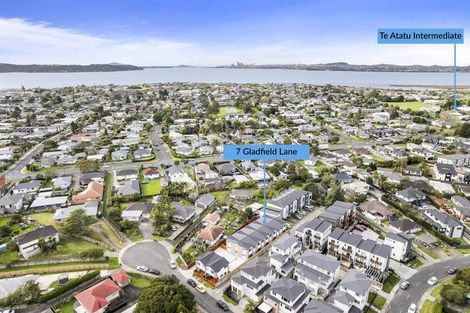 Photo of property in 7 Gladfield Lane, Te Atatu Peninsula, Auckland, 0610