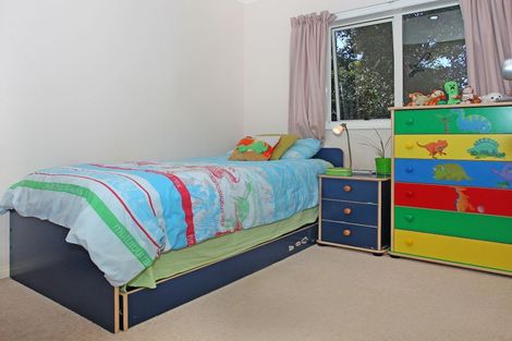 Photo of property in 32a Cutler Street, New Lynn, Auckland, 0600