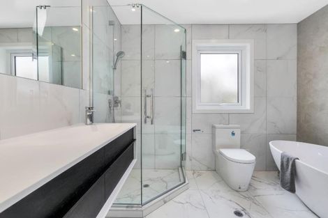 Photo of property in 19 Scarboro Terrace, Murrays Bay, Auckland, 0630