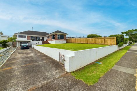 Photo of property in 107 Seddon Street, Pukekohe, 2120