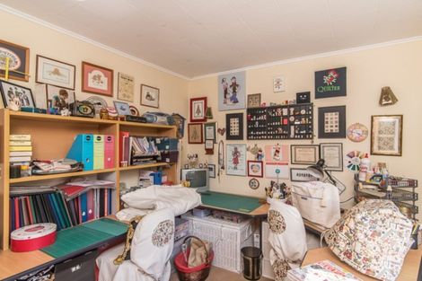 Photo of property in 34 Park Avenue, Waikanae, 5036