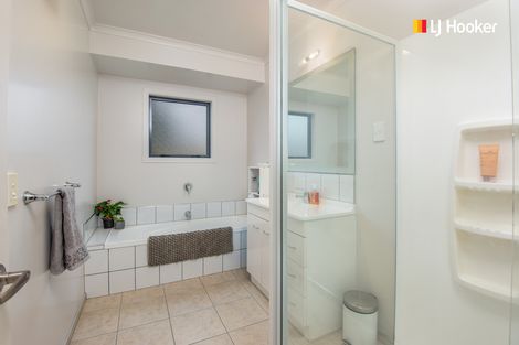 Photo of property in 30 Titri Road, Waihola, Outram, 9073