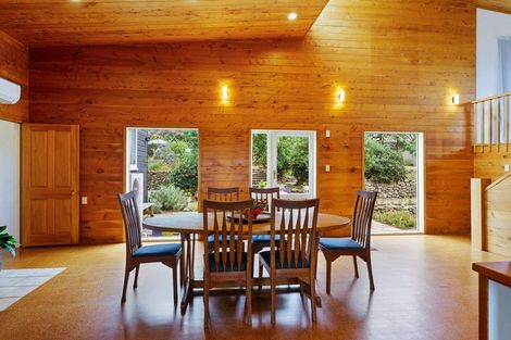 Photo of property in 321 Te Horo Beach Road, Te Horo Beach, Otaki, 5581