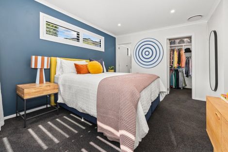 Photo of property in 10 Pateke Drive, Kenepuru, Porirua, 5022