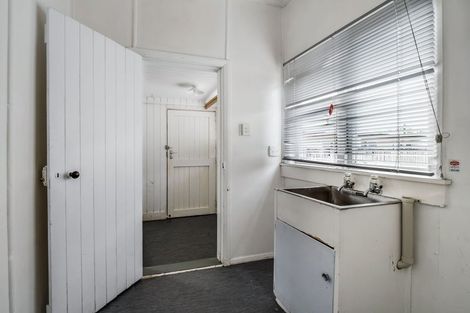 Photo of property in 9b Worcester Street, West End, Palmerston North, 4410