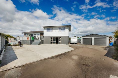 Photo of property in 16 Dunk Place, Milson, Palmerston North, 4414