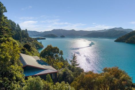 Photo of property in 438 Port Underwood Road, Whatamango Bay, Picton, 7281